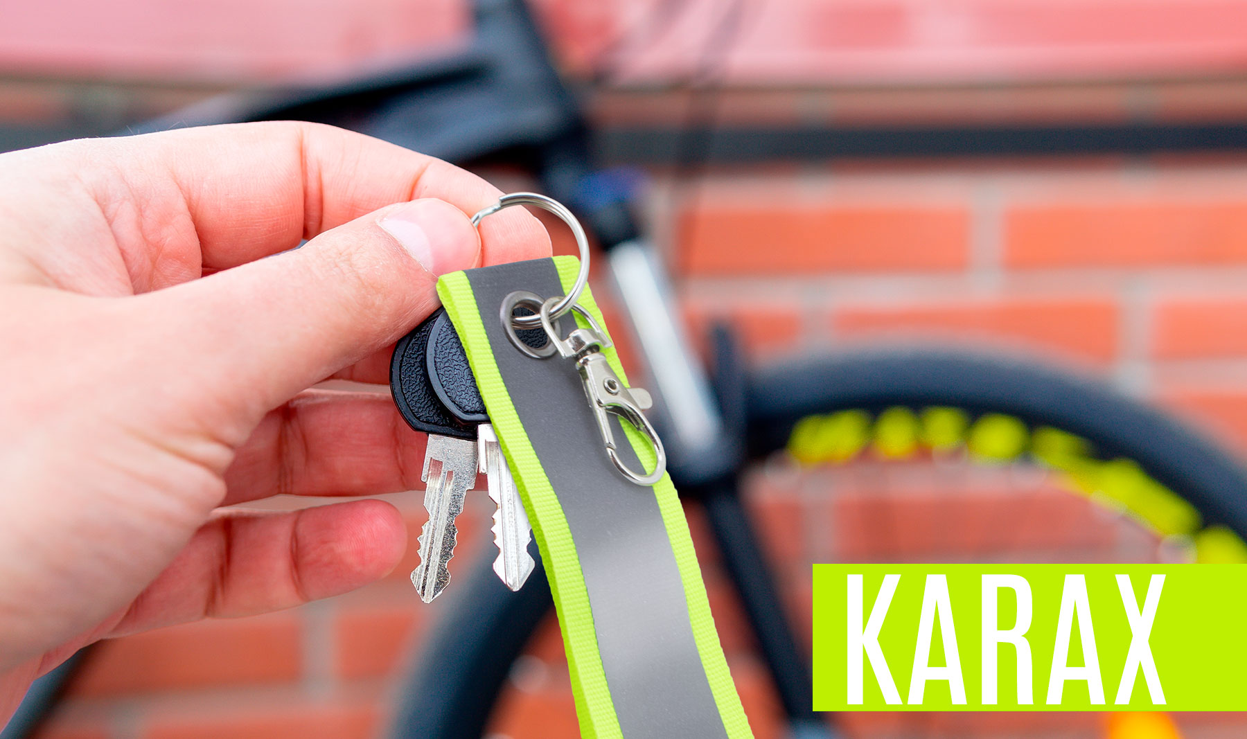 REFLECTIVE KEYRING 