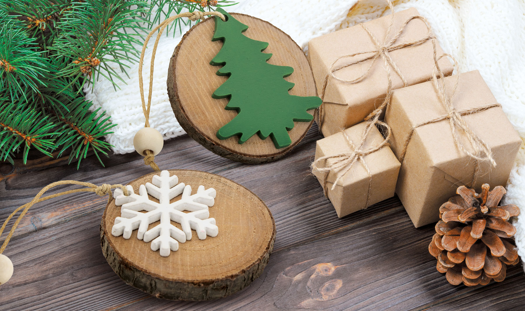 SET ADORNOS DE MADERA (5 PCS) "LOPPI"