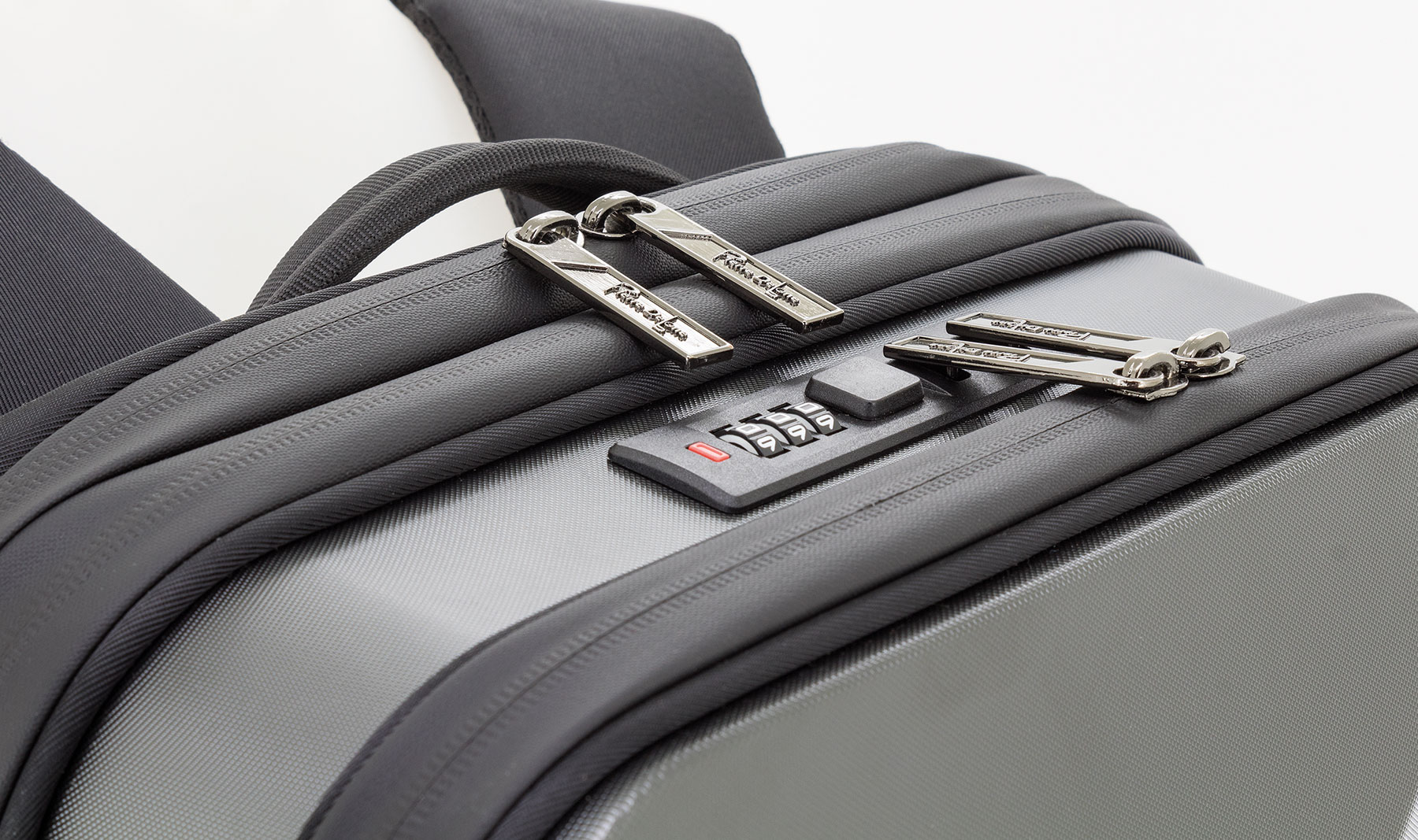 MOCHILA ANTIROBO PIERRE DELONE "ROME"