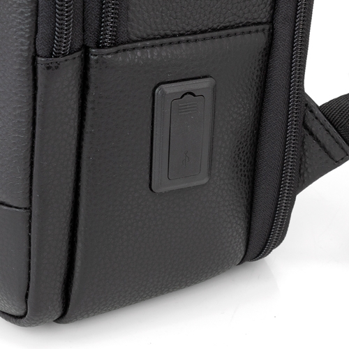 MOCHILA DE PIEL PIERRE DELONE "BANKS"