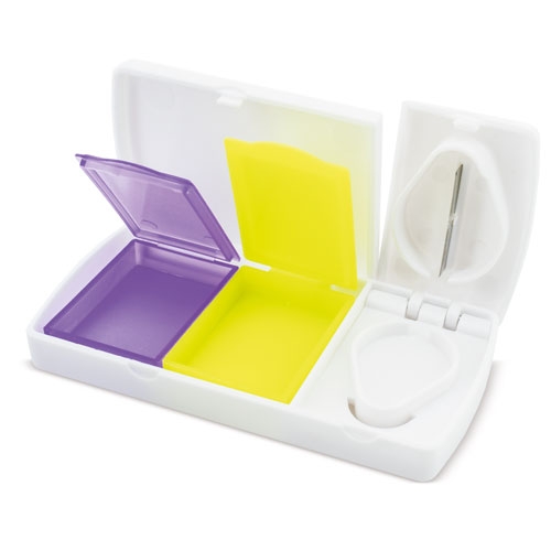 PILL BOX WITH CUTTER