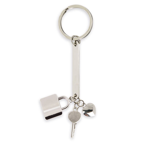 CHARMING HEART SHAPED KEYRING